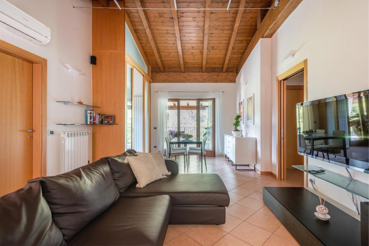 Casa Francesca Relax Apartamento Limone sul Garda Exterior foto