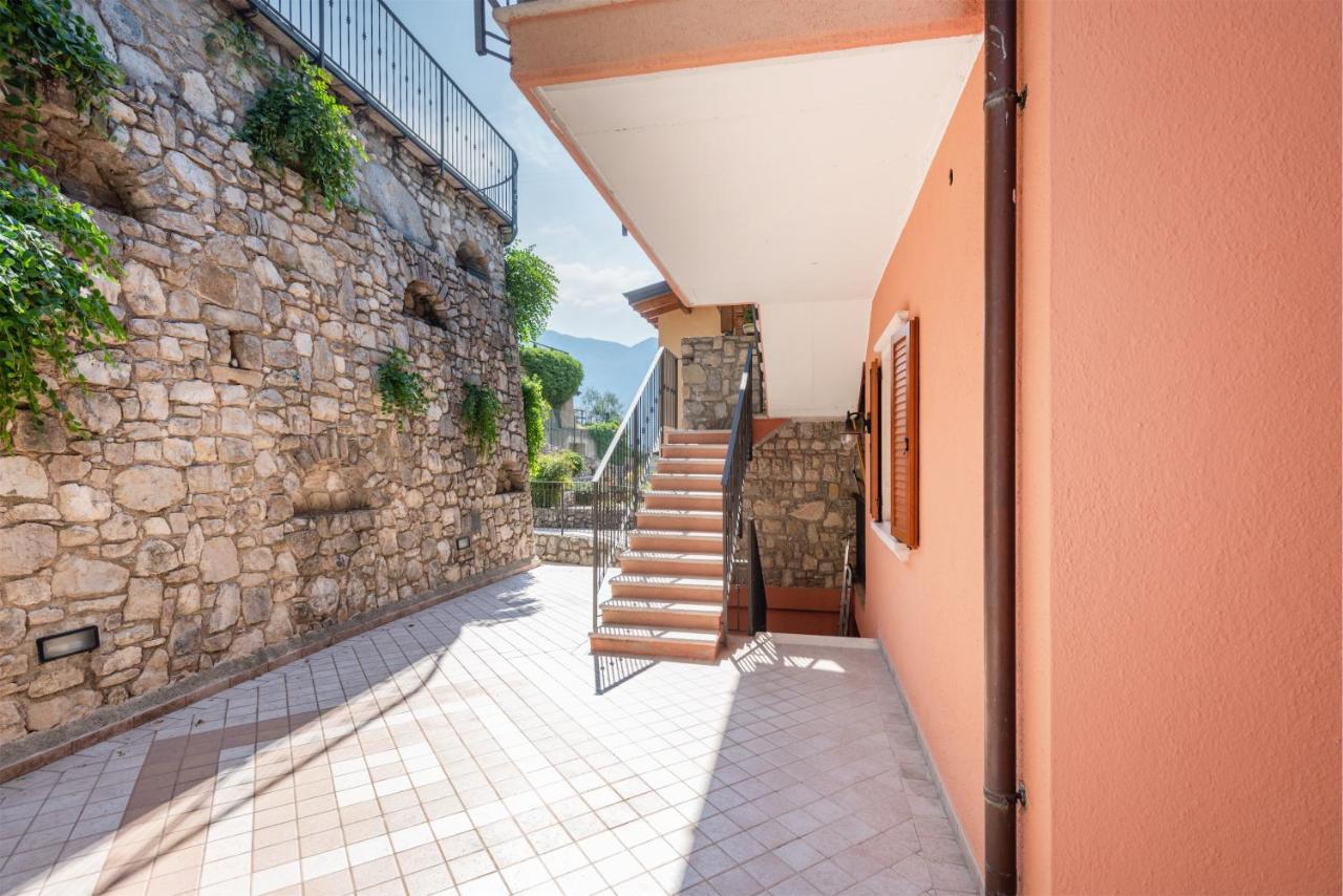 Casa Francesca Relax Apartamento Limone sul Garda Exterior foto